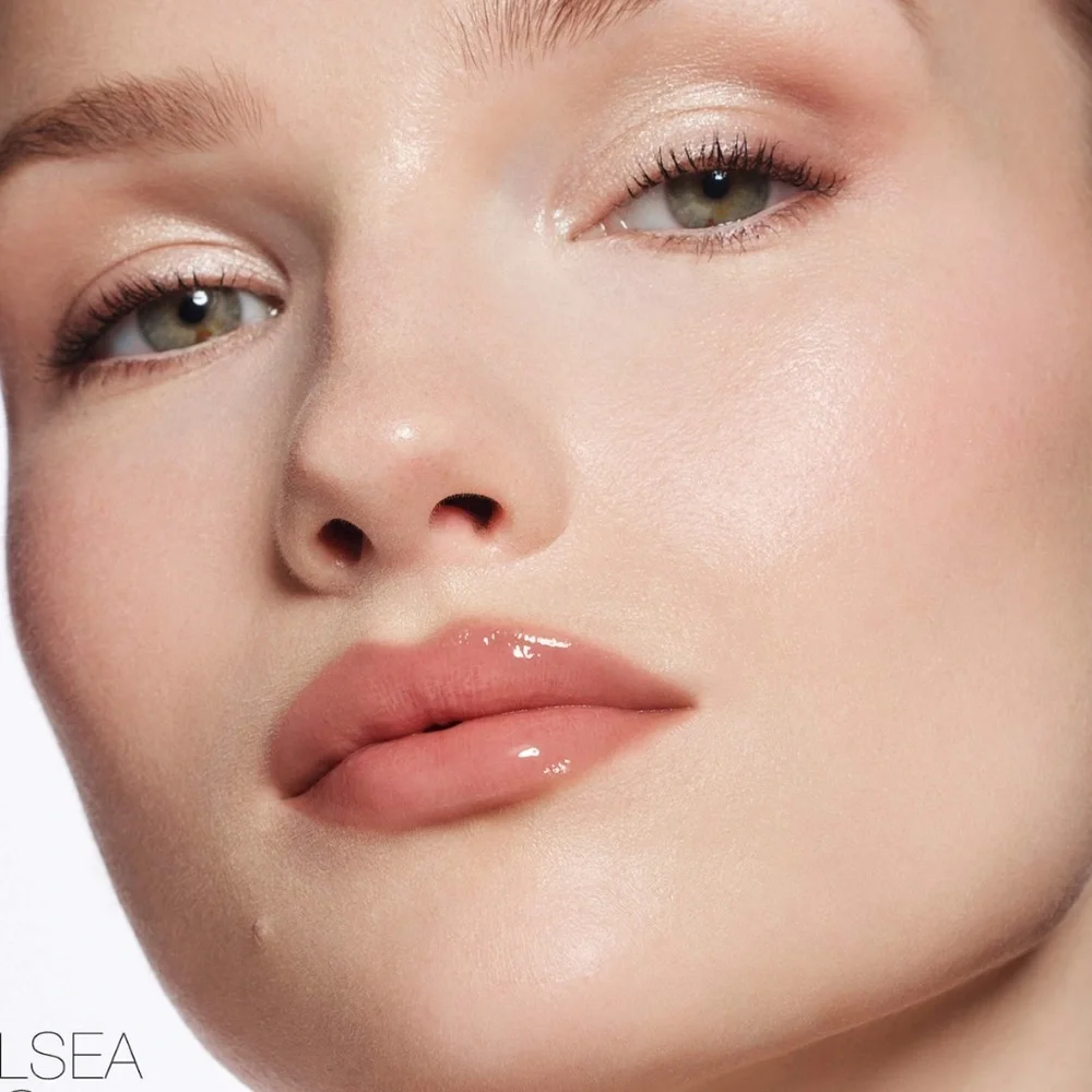 NARS Afterglow Lip Shine Gloss in Shade Chelsea Girls